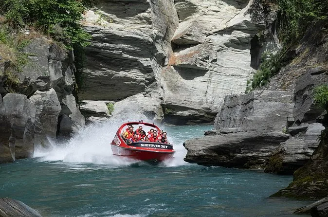 Shotover Jet dans les canyons